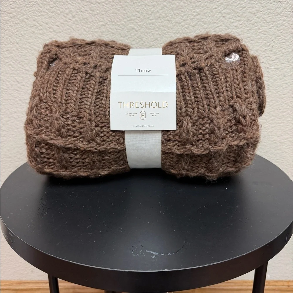 NWT‎ Marled Knit Throw Blanket Dark Brown - Threshold